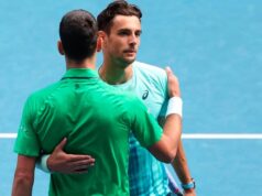 Novak Djokovic clasificó a Semifinales del Abierto de Australia por abandono del italiano Musetti