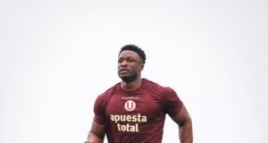 Sekou Gassama entrenó ayer por primera vez con su nuevo club Universitario en Campo Mar
