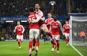 Arsenal venció a Chelsea 3-2 de visita y sacó ventaja en la ida de semifinales de la Carabao Cup