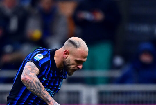 Líder Inter de Milán dejó dos puntos en casa al igualar con Nápoles 2-2 en el Calcio Italiano