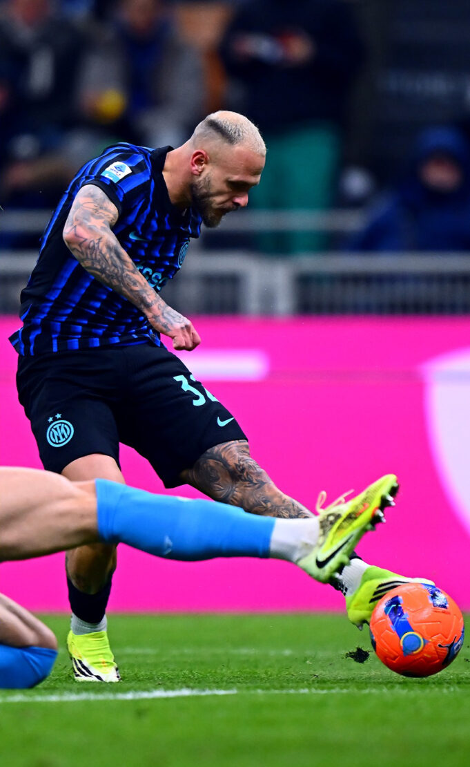 Líder Inter de Milán dejó dos puntos en casa al igualar con Nápoles 2-2 en el Calcio Italiano