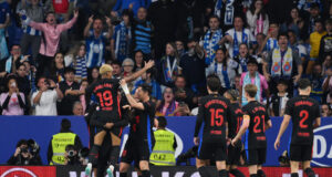 Barcelona le ganó al Espanyol por 2-0 y se mantiene firme como líder de la Liga de España