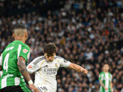 Real Madrid goleó al Real Betis 5-1 y sigue de escolta del puntero Barcelona en Liga de España
