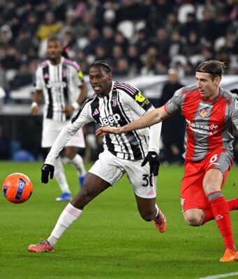 Juventus goleó al Cremonese 5-0 y se acercó al líder Inter de Milán en la Serie «A» del Calcio