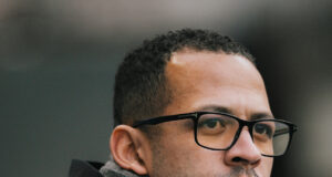 Chelsea eligió a un desconocido inglés Liam Rosenior como nuevo entrenador