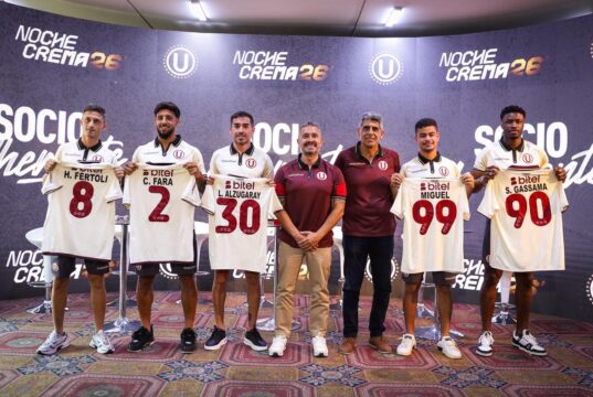 Universitario se mide ante la «U» de Chile mañana sábado en la denominada «Noche Crema»