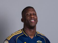 Luis Advíncula se desligó de Boca Juniors y será jugador de Alianza Lima por dos años