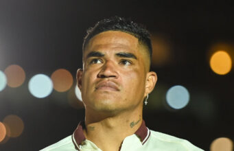 Anderson Santamaría se pierde el debut de Universitario ante ADT del Apertura por una lesión