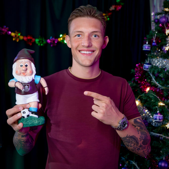 Oliver Sonne jugará en el Sparta Praga de República Checa y será compañero de Joao Grimaldo