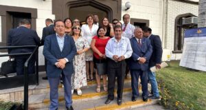 Doctora Delia Espinoza Valenzuela inscribió oficialmente su candidatura al CAL (VIDEO)