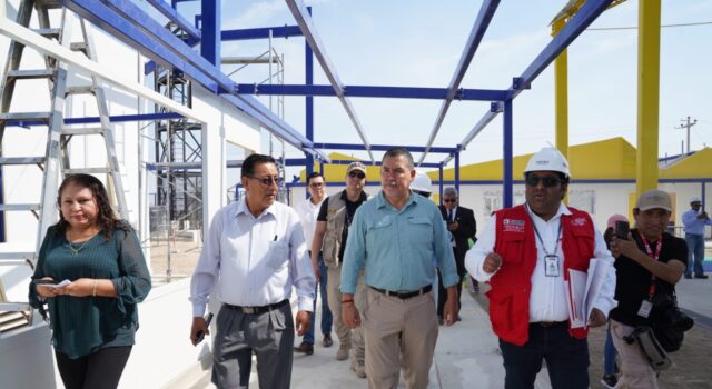 Ministro de Educación supervisa servicios educativos en Ica para garantizar buen inicio del Año Escolar 2026