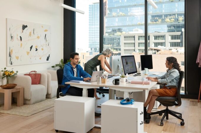 La presencialidad laboral se redefine en Perú: cómo las empresas están reorganizando sus oficinas