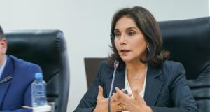 Patricia Juárez postula a Senado con el N° 4