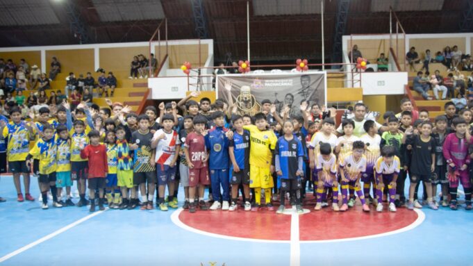Más de 100 equipos participan en campeonato de fútbol en Pachacámac