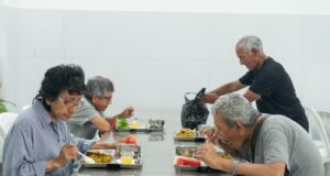 Comedor reabre sus puertas para atender a personas vulnerables