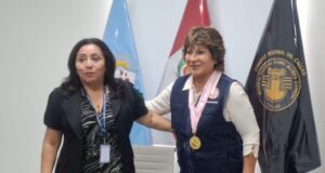 Histórico: enfermera asume dirección del Hospital Daniel A. Carrión