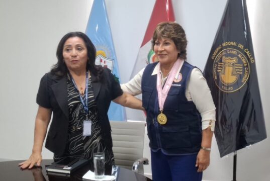 Histórico: enfermera asume dirección del Hospital Daniel A. Carrión