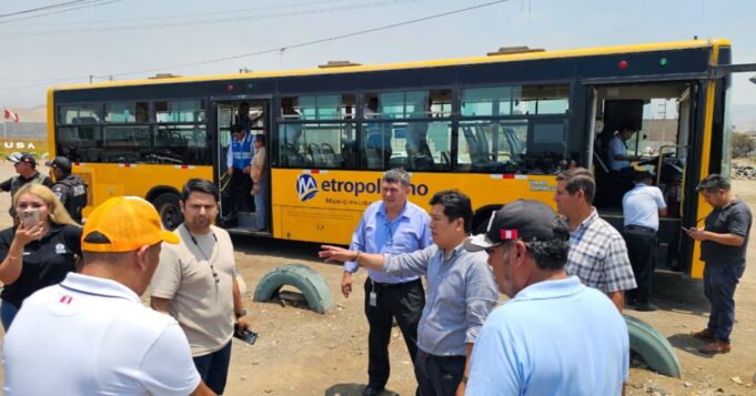 El metropolitano llegó a Ancón e hizo su recorrido piloto hasta la playa las Conchitas