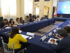 Defensor del Pueblo recibió a ministra Lesly Shica y respaldó acciones para garantizar entrega de alimentos del Programa de Alimentación Escolar 2026