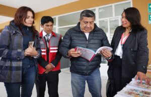 Viceministro Walter Borja supervisa distribución oportuna de materiales educativos en Acobamba