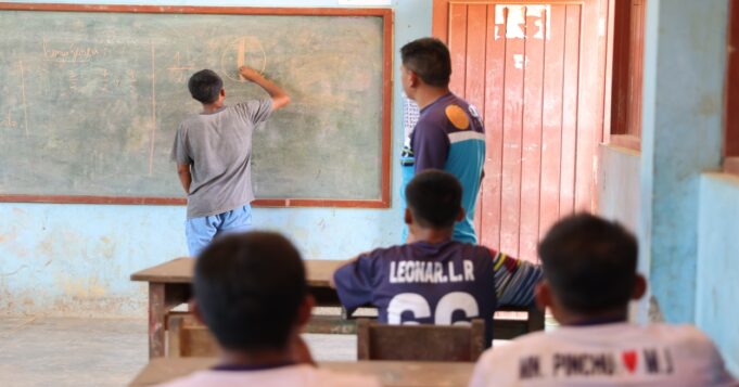 El Minedu separó a cerca de 700 docentes y administrativos por delitos graves