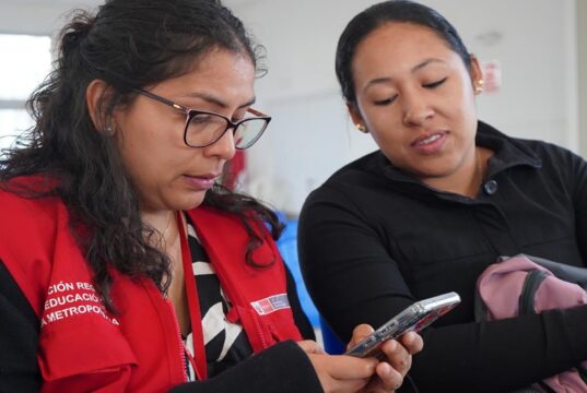 Ministerio de Educación implementa matrícula digital en más de 2000 colegios públicos del país