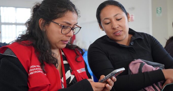 Ministerio de Educación implementa matrícula digital en más de 2000 colegios públicos del país