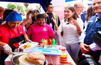 Midis fortalece emprendimientos de mujeres del Callao con entrega de equipos por más de S/ 100 mil