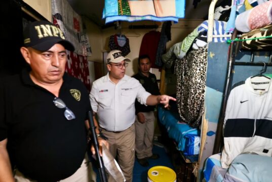 Ministro Martínez lidera nuevo operativo de requisa en el penal de Lurigancho