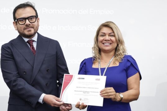 Reconocen al MTPE por mejorar el acceso de los ciudadanos a los servicios públicos con la implementación de herramientas digitales