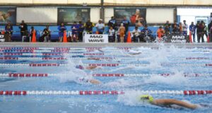 Más que natación: ¿por qué el ejercicio acuático es clave para la salud integral?