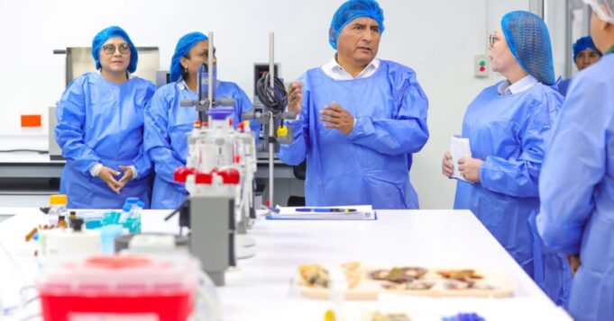 PRODUCE fortalece la cadena pesquera y acuícola con impulso tecnológico y control sanitario en el Callao