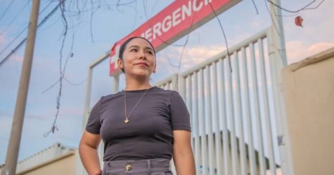 Becaria participa en investigación con Universidad de Duke sobre impacto del mercurio en poblaciones vulnerables