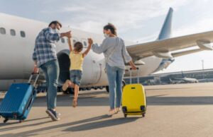 Seguridad y bienestar: recomendaciones para adultos que viajan al exterior