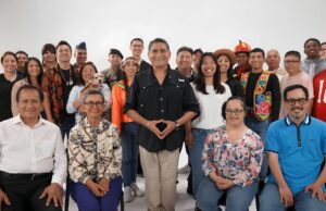 Carlos Álvarez celebró sus 62 años y presentó en primicia spot sobre su candidatura presidencial