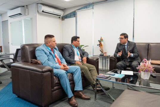 Federación de Estudiantes pide ante Sunedu celeridad en sus trámites de bachillerato y entrega de carné