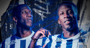 Luis Advíncula es oficialmente jugador de Alianza Lima por dos temporadas