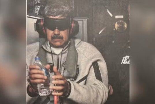 La primera imagen de Maduro tras ser capturado luego del ataque de EE. UU. a Venezuela