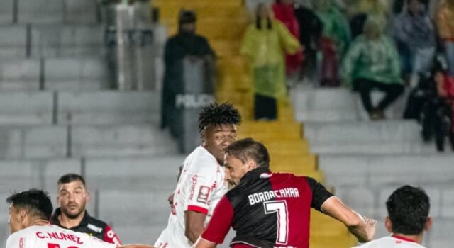 Melgar debutó con triunfo al ganarle a Cienciano 2-0 en el «Clásico del Sur»