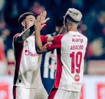 Alianza Lima se estrenó con derrota en el 2026 al caer ante Independiente 2-1 en la Serie «Río de la Plata»