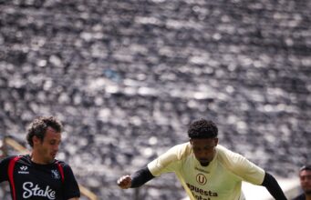 Universitario y Melgar jugaron dos amistosos en el Estadio Monumental de Ate