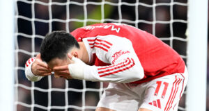 Arsenal goleó a Sunderland 3-0 y va camino a lograr el título de la Premier League