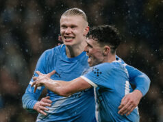 Manchester City goleó al Fulham 3-0 y quedó a tres puntos del líder Arsenal que juega mañana ante Brentford