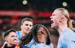 Manchester City logró gran triunfo ante Liverpool 2-1 y peleará título con Arsenal