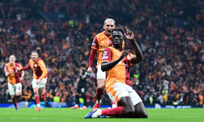 Galatasaray goleó a la Juventus 5-2 y tiene la chance de seguir avanzando a octavos de Champions League