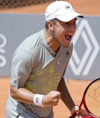 Gonzalo Bueno avanzó en el Tigre Challenger en Argentina y volvió a los triunfos