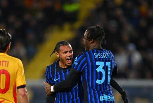 Inter de Milán derrotó a Lecce por 2-0 y amplía su ventaja sobre el AC Milán en el liderazgo del Calcio Italiano