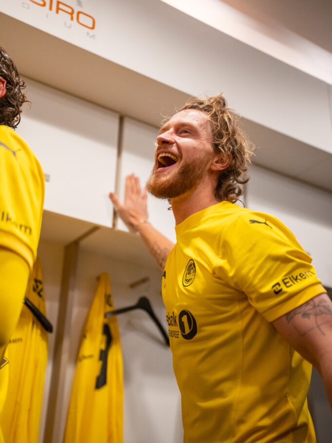 Bodo Glimt de Noruega eliminó al Inter de Milán al volver a ganarle 2-1 de visitante en los playoffs de Champions