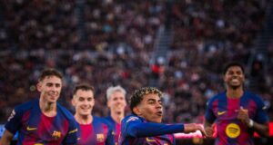 Barcelona venció al Real Mallorca 3-0 y sigue en la cima de la Liga de España