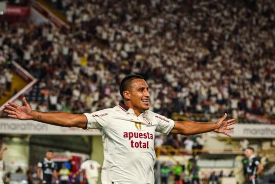 Universitario derrotó al ADT de Tarma 2-0 con goles de Valera y Pérez-Guedes en estreno del Apertura